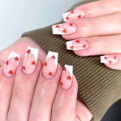 Pinkies Nail Salon - Pampering has never been more fun!