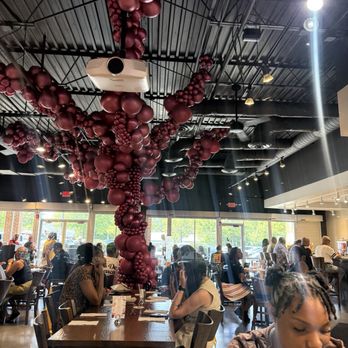 Gochas Breakfast Bar | Cascade - Decor - Wine Bars Near Me - Atlanta, Georgia