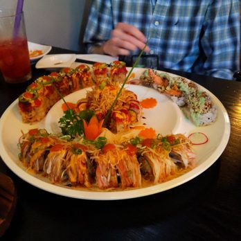 Sushi Mo - Various overpriced sushi rolls. Gorgeous presentation. - Sushi Bars Near Me - Vancouver, Washington Sushi Mo - Various overpriced sushi rolls. Gorgeous presentation. - Sushi Bars Near Me - Vancouver, Washington
