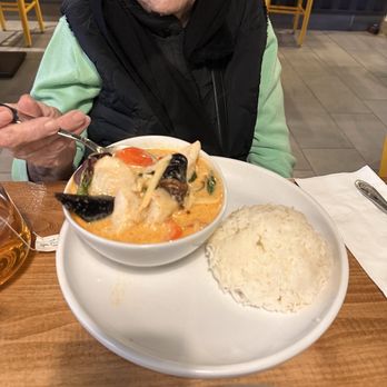 Lim's Thai Cuisine - Red Curry - Fish - Thai Near Me - Vacaville, California Lim's Thai Cuisine - Red Curry - Fish - Thai Near Me - Vacaville, California