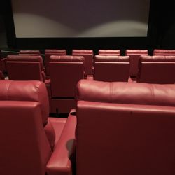Oneida Movieplex - New seats!