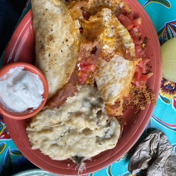 Que Pasa Cantina - Cheesy Gringo Tacos - Mexican Near Me - Portland, Oregon Que Pasa Cantina - Cheesy Gringo Tacos - Mexican Near Me - Portland, Oregon