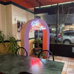 Pizza Nova - Dinning area
