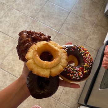 Bosa Donuts - Donuts Near Me - Mesa, Arizona