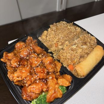 Cheng Chopsticks - L3. Sesame Chicken Lunch Special - Chinese Near Me - Chicago, Illinois