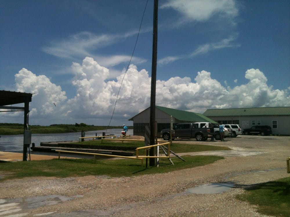 SPICER HUGHES MARINA Updated October 2024 198 Bourg Port