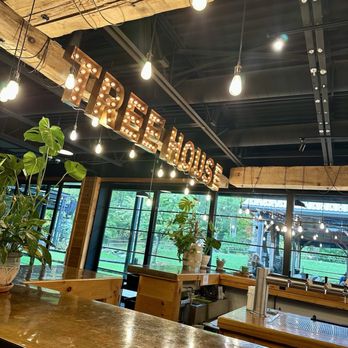 Tree House Brewing Company - Decor - Breweries Near Me - Charlton, Massachusetts Tree House Brewing Company - Decor - Breweries Near Me - Charlton, Massachusetts