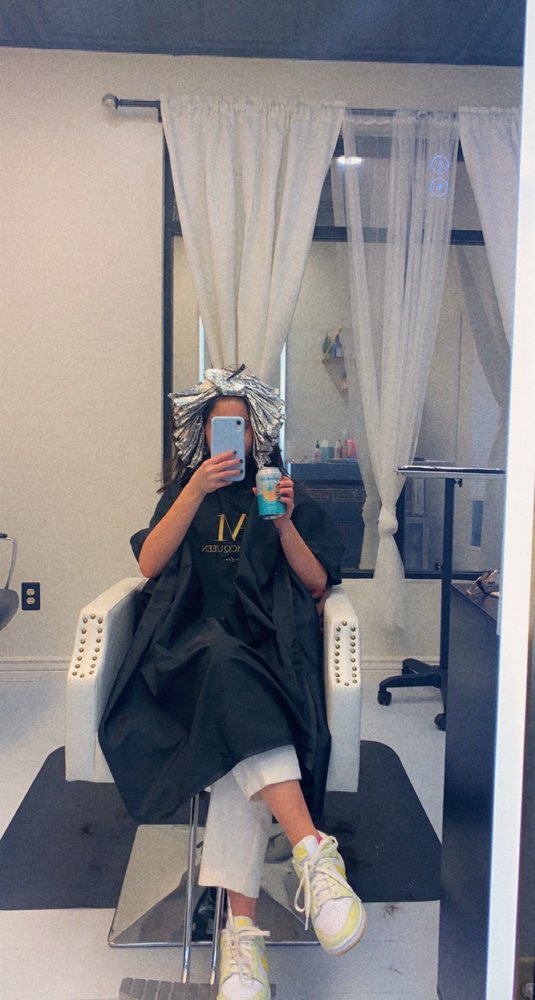 Asia McQueen Salon Logo