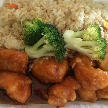 Beijing Garden - General tso chicken - all chicken chunks. So good. - Chinese Near Me - Twinsburg, Ohio