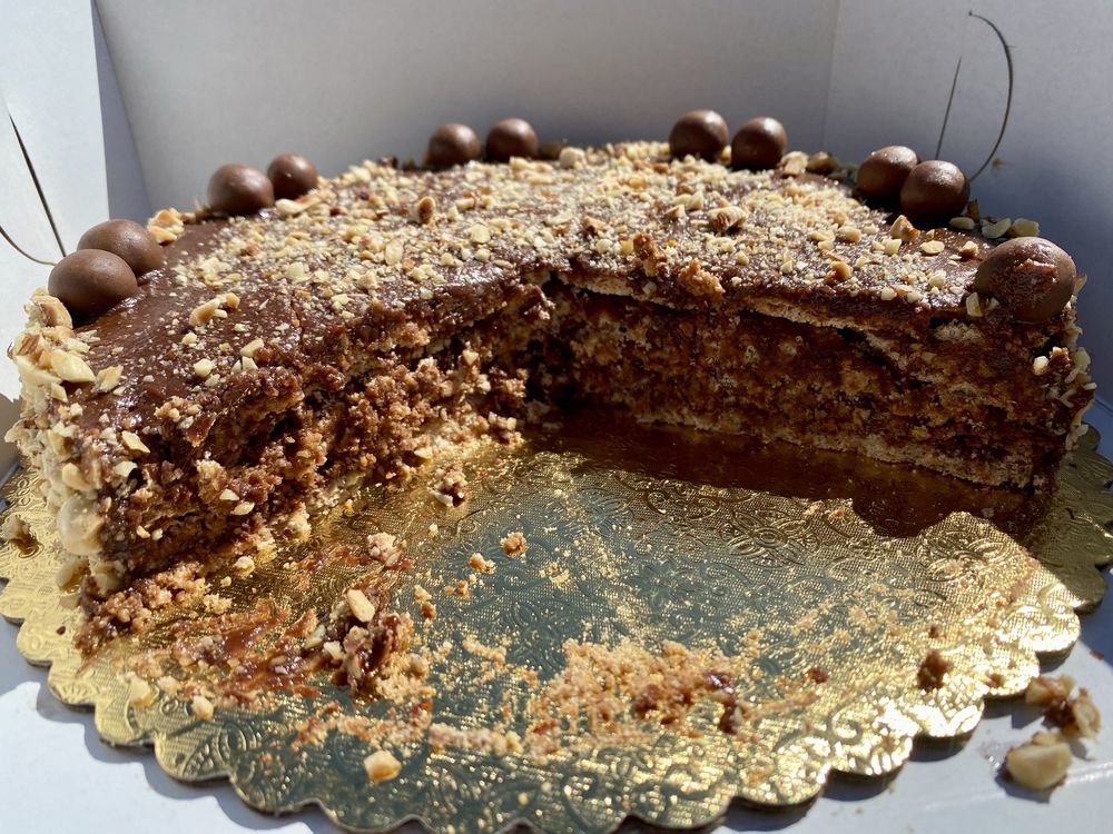 Auntie Em's Fine Foods & Pastries