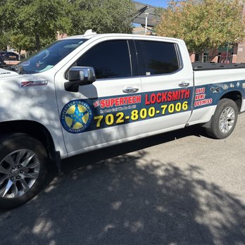 24/7 Supertech Locksmith - Truck - Keys & Locksmiths Near Me