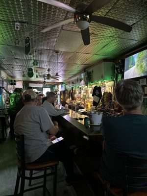 Photo of Les & Doreen's Happy Tap - Philadelphia, PA, US. Great place for football