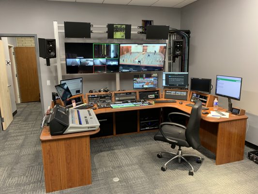 KEY CODE MEDIA - Updated June 2026 - 24 Photos - 270 S Flower St ...
