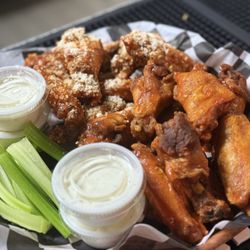 Gary's Place - The wings are AMAZING!!!!