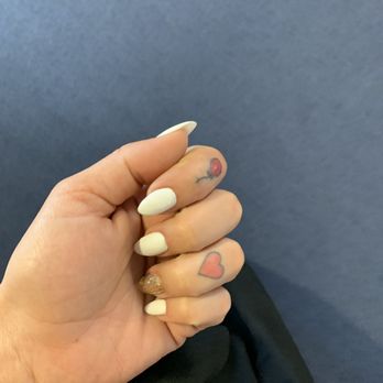 Nail & Stuff - Nail Salons Near Me - New York, New York