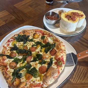 My Place - margarita pizza and breakfast burrito - Beer Bar Near Me - St. Louis, Missouri My Place - margarita pizza and breakfast burrito - Beer Bar Near Me - St. Louis, Missouri