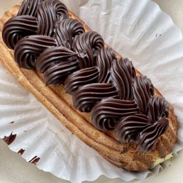 Eclairs