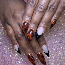 Grace Nails