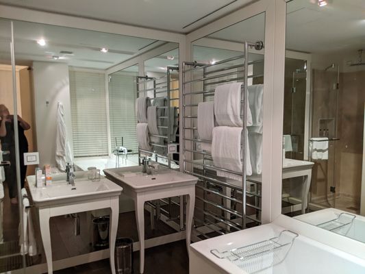 Magna Pars L' Hotel à Parfum, Small Luxury Hotels of the World by null