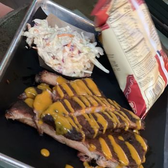 Yellow Dog Eats - 1/2 Rack Of Ribs With Gold Sauce - Sandwiches Near Me - Windermere, Florida