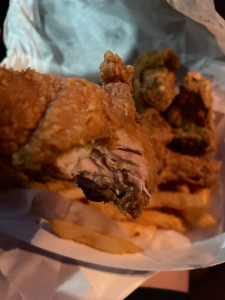 GOLDEN HOOK FISH & CHICKEN Updated August 2024 14 Photos 4800 W