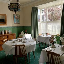 Hedley Villa - Breakfast room.