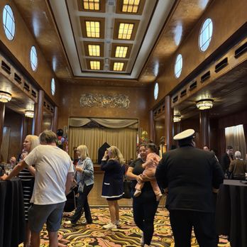 The Queen Mary - Lounge bar - Hotels Near Me - Long Beach, California The Queen Mary - Lounge bar - Hotels Near Me - Long Beach, California