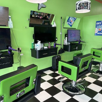 Sharkey's Cuts for Kids - Fun boy section with video games - Hair Salons Near Me - Lexington, Kentucky Sharkey's Cuts for Kids - Fun boy section with video games - Hair Salons Near Me - Lexington, Kentucky