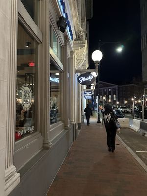 The Hourly Oyster House by null