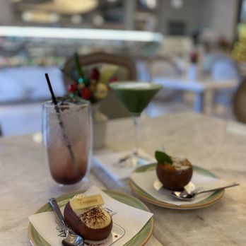 Bouchée Patisserie - Patisserie/Cake Shop Near Me - Houston, Texas