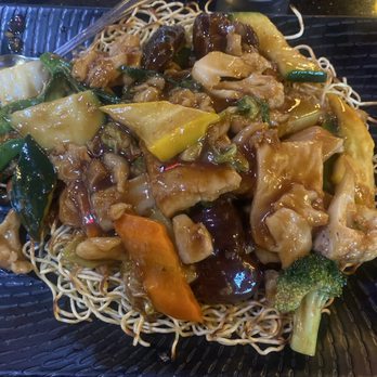 Folsom Palace - Hong Kong Style Crispy Pan Fried Noodles Chicken - Chinese Near Me - Folsom, California Folsom Palace - Hong Kong Style Crispy Pan Fried Noodles Chicken - Chinese Near Me - Folsom, California
