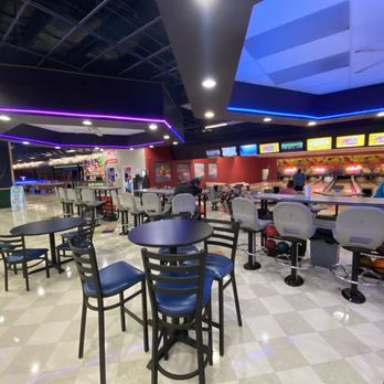 Family Fun Centre - Bowling area - Arcades Near Me - Bonne Terre, Missouri