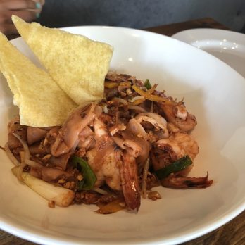 Ammata Thai Kitchen - Thai Near Me - River Vale, New Jersey