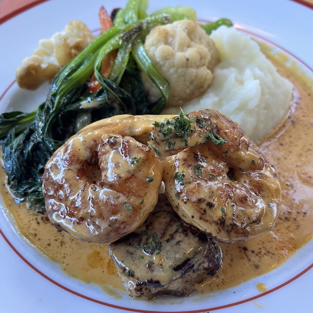 Bistro Maison - Shrimp and scallops $44 - French Near Me - McMinnville, Oregon Bistro Maison - Shrimp and scallops $44 - French Near Me - McMinnville, Oregon