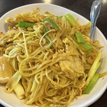 Phnom Penh House - Curry noodles - Cambodian Near Me - Alameda, California