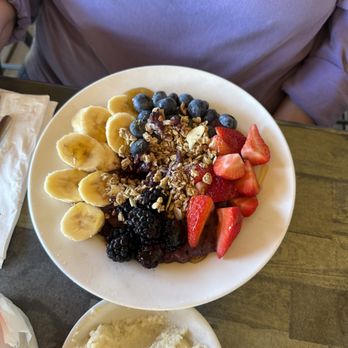 Captain's Galley Restaurant - Acai bowl - Seafood Near Me - Fort Pierce, Florida
