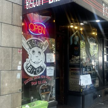 Biscuit Bitch - Breakfast & Brunch Near Me - Seattle, Washington