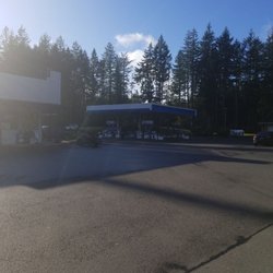 R & H Market