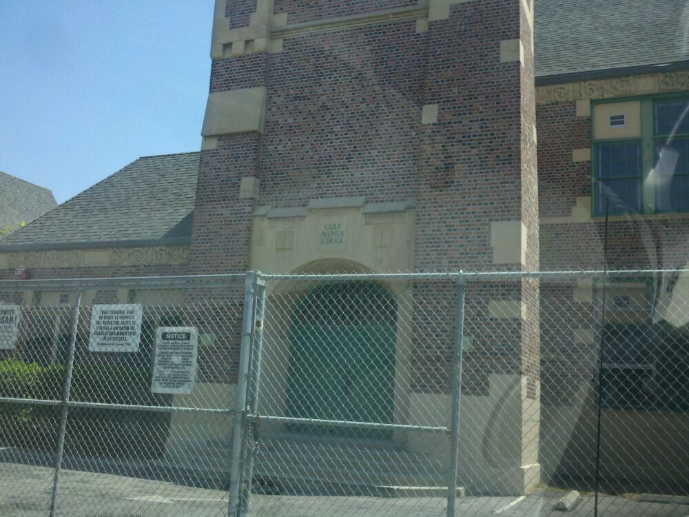 GULF AVENUE ELEMENTARY SCHOOL Updated October 2024 828 W L St