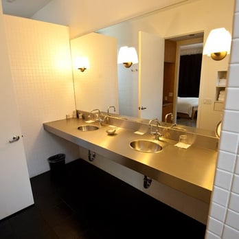 Duchamp Hotel - bathroom - Hotels Near Me - Healdsburg, California