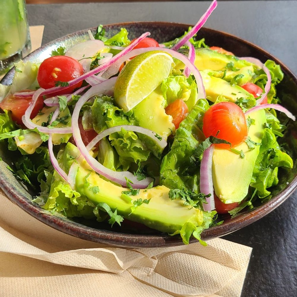 Chapitô à Mesa - Avocado salad - Portuguese Near Me - Lisbon, 11