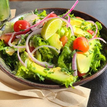 Chapitô à Mesa - Avocado salad - Portuguese Near Me - Lisbon, 11