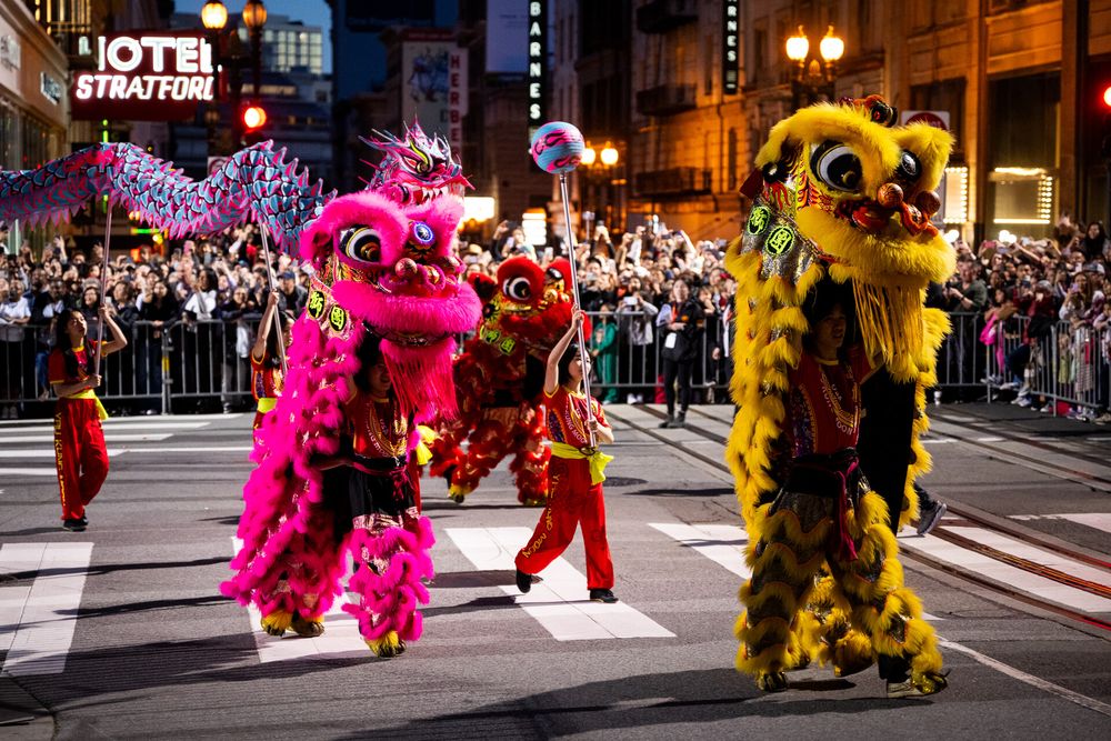 Yau Kung Moon Kung Fu Sport Association Logo