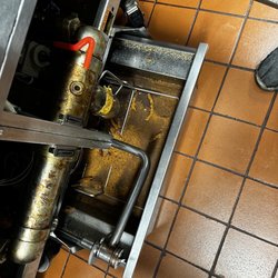 Checkers - Never cleans this this is very outrageous