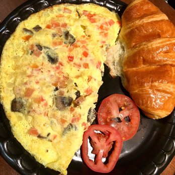 La Madeleine - Mushroom and onion omelette. - French Near Me - DFW Airport, Texas