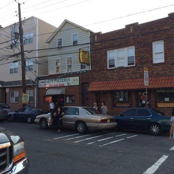 Tony's Pizzeria - Tonys pizza exterior - Pizza Near Me - Newark, New Jersey
