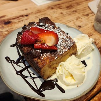 Scratch Kitchen - Bread pudding ala mode - Breakfast & Brunch Near Me - Honolulu, Hawaii