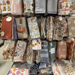TJ Maxx - Fall towels