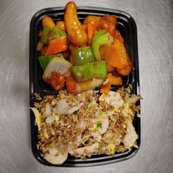 Rice 2 Go - Amazing Chicken with shrimp fried rice