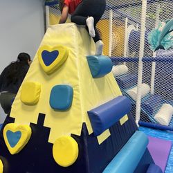 Fun N Play Indoor playground